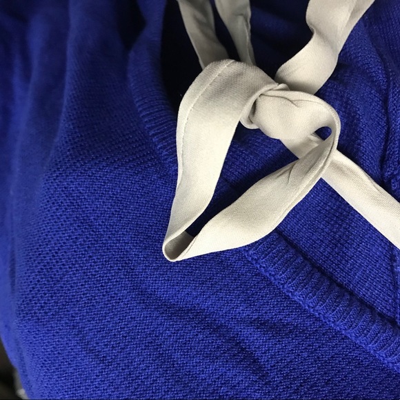 Babaton Bailey Tie Sweater - Picture 3 of 4